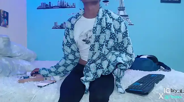 Snapshot of Tylerfordxxx chatting on December 2024 01:54:01 AM Tylerfordxxx online show from December 2024 01:54:01 AM