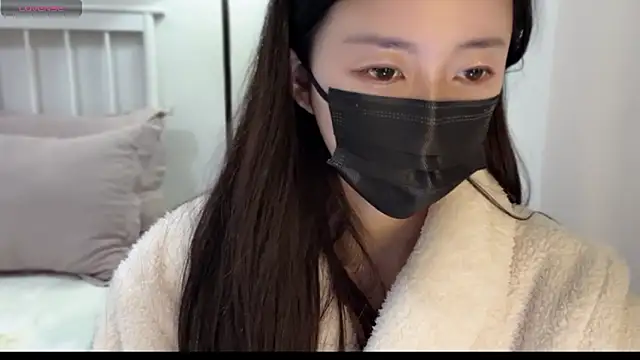 A-xena online show from January 2025 01:17:01 PM