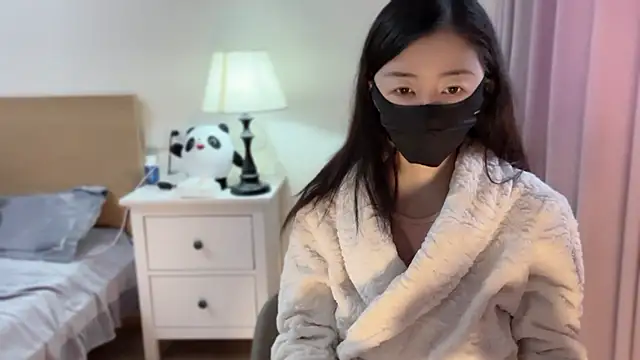 A-xena online show from February 2025 02:36:02 AM