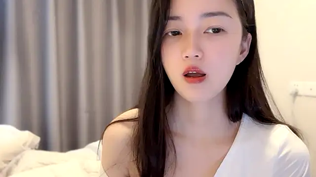 A-xena online show from March 2025 02:05:01 AM