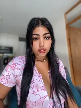 NatashaBrown12 online show from May 2026 01:18:02 PM