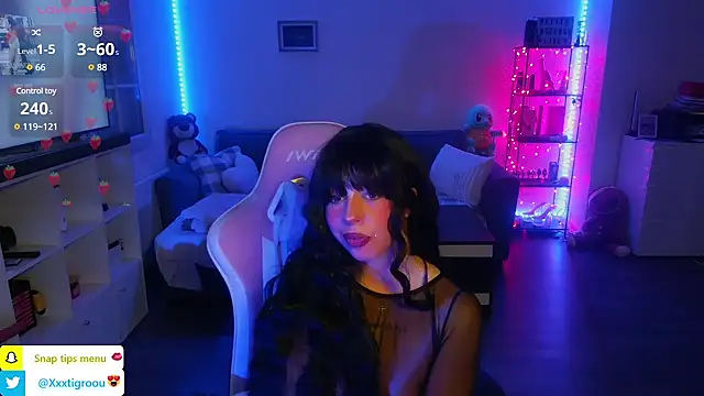 PetiteAngel666 online show from February 2025 04:59:02 AM