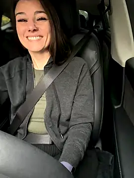 LadyLena1 online show from October 2025 04:13:01 PM