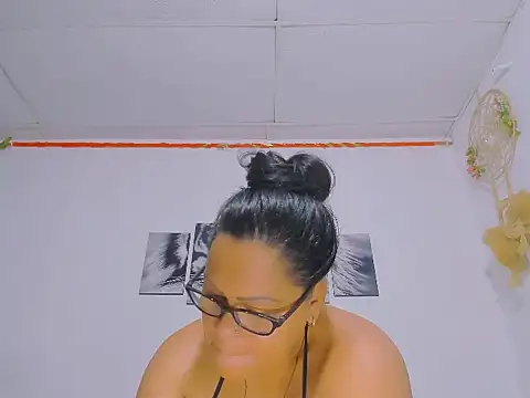 Alhelqueen online show from February 2026 08:40:01 AM