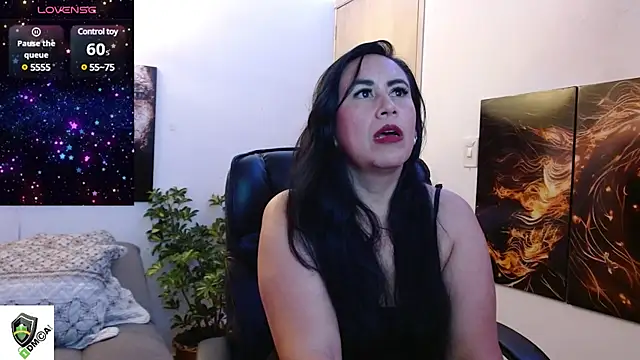 Snapshot of amalia_brunette chatting on March 2025 10:56:01 PM amalia brunette online show from March 2025 10:56:01 PM