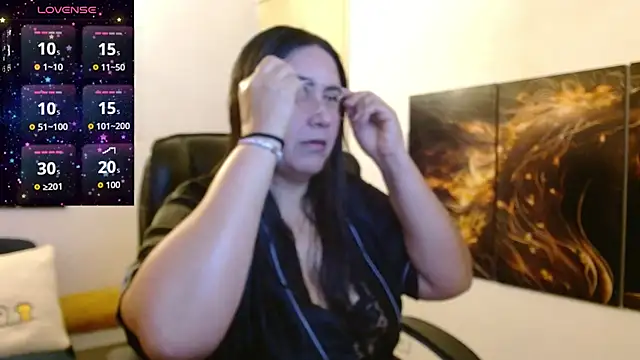 Snapshot of amalia_brunette chatting on January 2026 11:08:01 PM amalia brunette online show from January 2026 11:08:01 PM