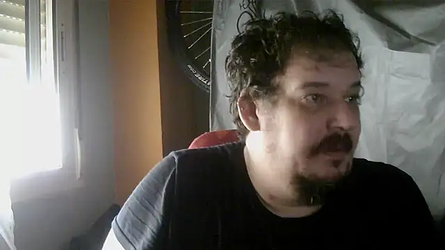 Snapshot of porkorossy chatting on October 2025 07:41:02 AM porkorossy online show from October 2025 07:41:02 AM