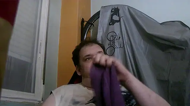 porkorossy online show from May 2026 09:22:02 PM