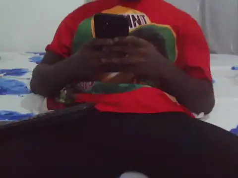 Snapshot of Hornny_Phrase chatting on May 2026 02:13:02 PM Hornny Phrase online show from May 2026 02:13:02 PM