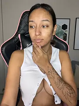 DianaHopson online show from February 2025 10:16:02 AM