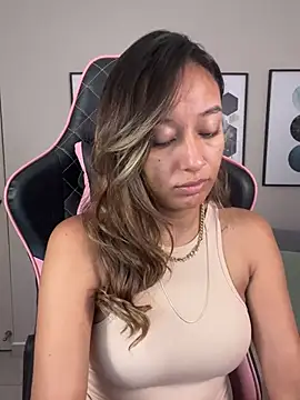 DianaHopson online show from March 2025 10:46:01 AM