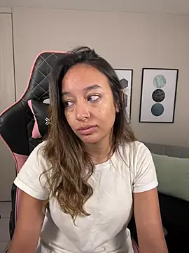 DianaHopson online show from March 2025 11:47:02 AM