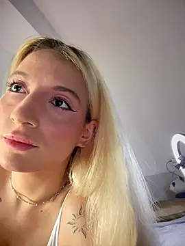 Ella Charm online show from October 2025 04:08:01 PM