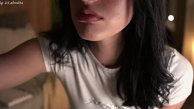 Snapshot of afrodita__25 chatting on November 2025 11:29:01 PM afrodita 25 online show from November 2025 11:29:01 PM