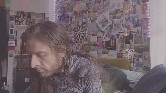 Snapshot of DownstairsSky chatting on February 2025 01:32:01 PM DownstairsSky online show from February 2025 01:32:01 PM