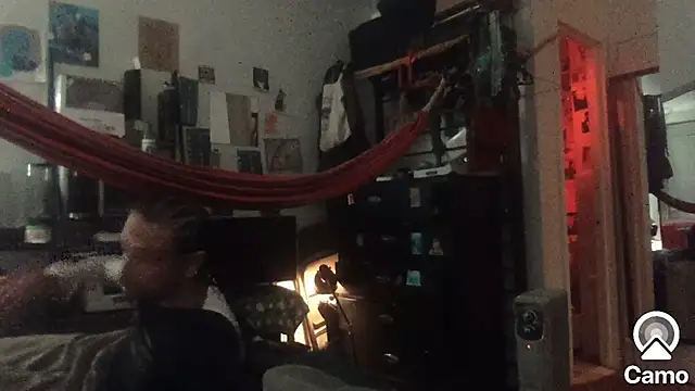 Snapshot of DownstairsSky chatting on November 2025 08:36:02 AM DownstairsSky online show from November 2025 08:36:02 AM