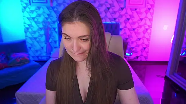 EmmyCharmm online show from April 2026 05:55:01 AM