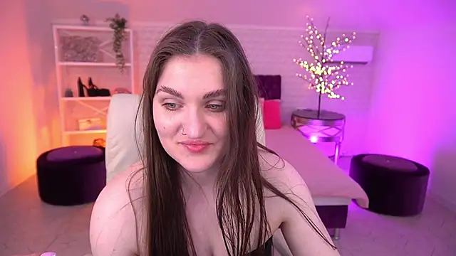 EmmyCharmm online show from May 2026 05:57:02 AM