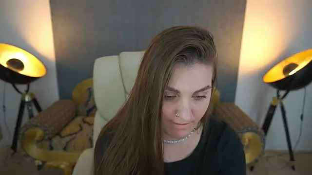 EmmyCharmm online show from May 2026 05:48:02 AM