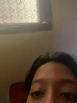 laila044 online show from October 2025 01:32:01 PM