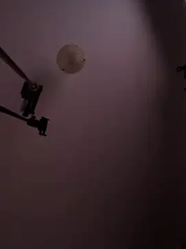 demonslayerr999 online show from February 2025 06:43:02 AM