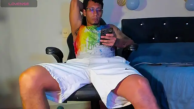 FuckHardlove online show from January 2025 09:40:02 PM