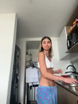 Ameellie online show from May 2026 03:39:02 PM