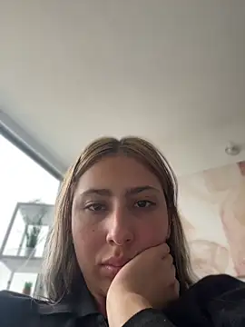 Ameellie online show from July 2026 03:15:01 PM