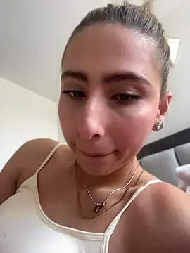 Ameellie online show from July 2026 08:52:02 PM