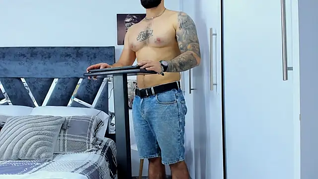 Zack Froone online show from July 2026 04:43:02 PM