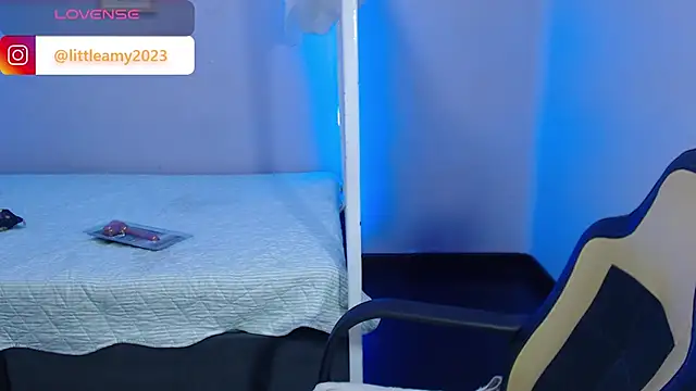 Snapshot of little__amy_ chatting on January 2025 08:21:01 PM little amy online show from January 2025 08:21:01 PM