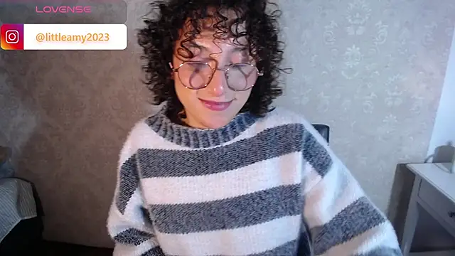 Snapshot of little__amy_ chatting on March 2025 02:09:02 AM little amy online show from March 2025 02:09:02 AM