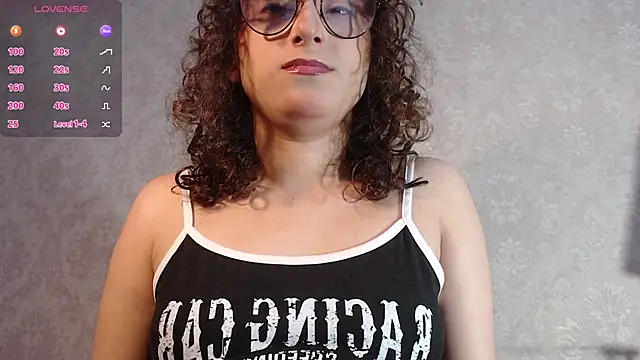 Snapshot of little__amy_ chatting on October 2025 08:35:01 PM little amy online show from October 2025 08:35:01 PM