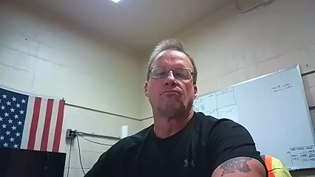 Snapshot of Cockrub1 chatting on November 2025 12:38:02 PM Cockrub1 online show from November 2025 12:38:02 PM