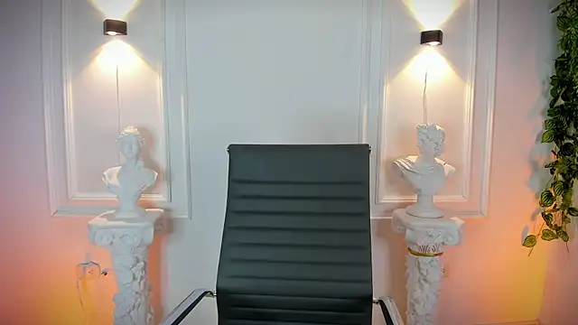 Snapshot of Kleeopatra_ chatting on December 2024 06:11:02 AM Kleeopatra online show from December 2024 06:11:02 AM