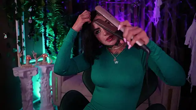 Snapshot of Kleeopatra_ chatting on October 2025 11:03:02 PM Kleeopatra online show from October 2025 11:03:02 PM