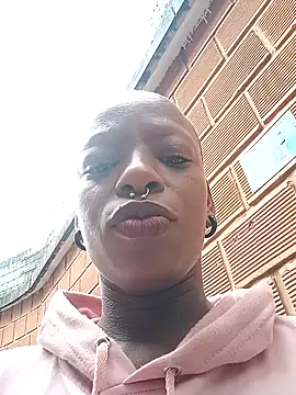 Coco Kiss online show from October 2025 07:07:02 PM