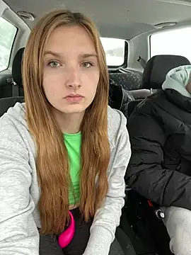 Snapshot of AnnyBelle_ chatting on January 2025 12:10:01 PM AnnyBelle online show from January 2025 12:10:01 PM