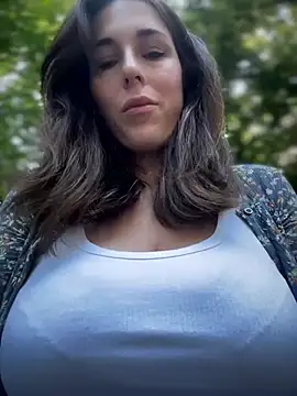 MommmyYummy online show from July 2026 02:00:01 PM