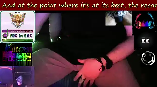 RevilO1180 online show from February 2025 05:40:02 AM