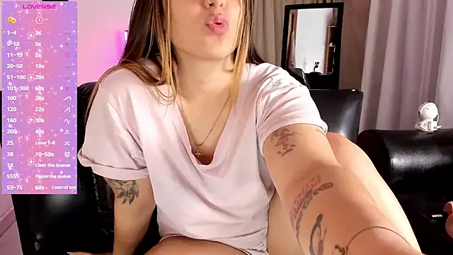 Natasha Wilde  online show from July 2026 11:40:01 PM