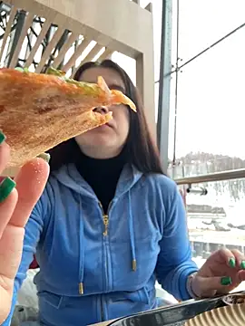 Snapshot of Teylor_Love chatting on January 2025 12:56:01 PM Teylor Love online show from January 2025 12:56:01 PM