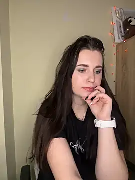 Snapshot of Teylor_Love chatting on February 2025 08:11:01 PM Teylor Love online show from February 2025 08:11:01 PM