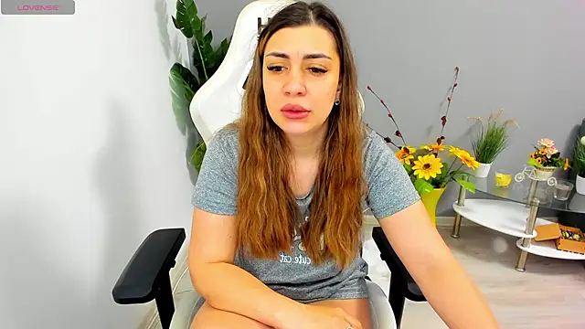 EveEvian online show from June 2026 01:44:01 PM