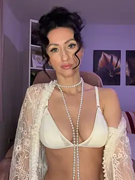 Snapshot of KatyEvanss chatting on September 2025 06:31:02 PM KatyEvanss online show from September 2025 06:31:02 PM