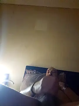 Snapshot of antoniox1978 chatting on December 2024 04:32:02 PM antoniox1978 online show from December 2024 04:32:02 PM