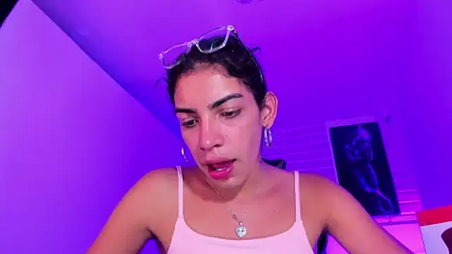 Alahia Rodriguez online show from February 2025 09:01:01 PM