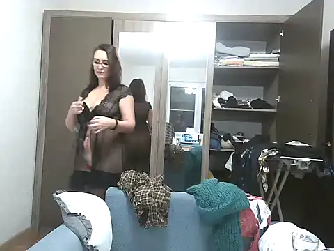 Snapshot of Ulyana72882 chatting on January 2025 11:16:02 PM Ulyana72882 online show from January 2025 11:16:02 PM