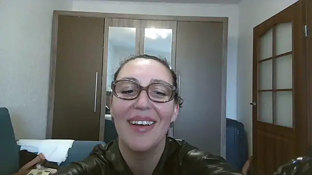 Snapshot of Ulyana72882 chatting on February 2025 12:43:02 AM Ulyana72882 online show from February 2025 12:43:02 AM