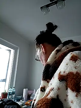 Snapshot of Ulyana72882 chatting on February 2025 06:34:01 AM Ulyana72882 online show from February 2025 06:34:01 AM